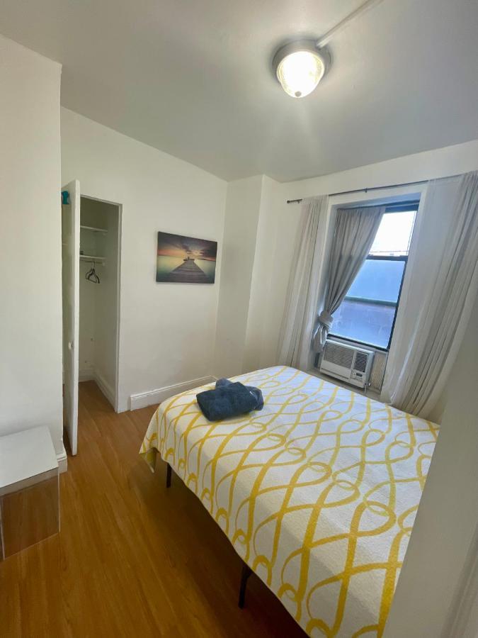 Room In A 2 Bedrooms Apt. 10 Minutes To Time Square! Уест Ню Йорк Екстериор снимка