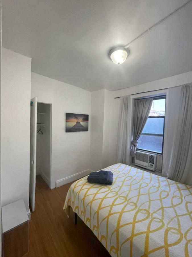 Room In A 2 Bedrooms Apt. 10 Minutes To Time Square! Уест Ню Йорк Екстериор снимка