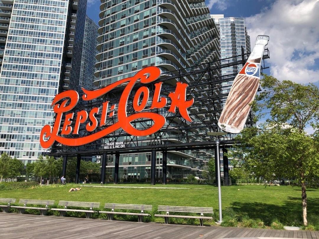 Room In A 2 Bedrooms Apt. 10 Minutes To Time Square! Уест Ню Йорк Екстериор снимка
